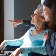 Supporting Aging Parents: Balancing Care and Independence
